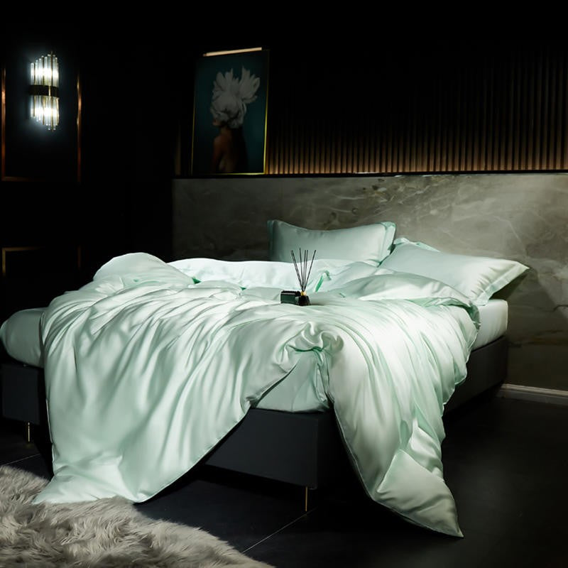 Mint Green Eucalyptus Lyocell Silk Bedding Set – Cooling Duvet Cover, Sheet & Pillowcases | Double, Queen, King, Family Sizes