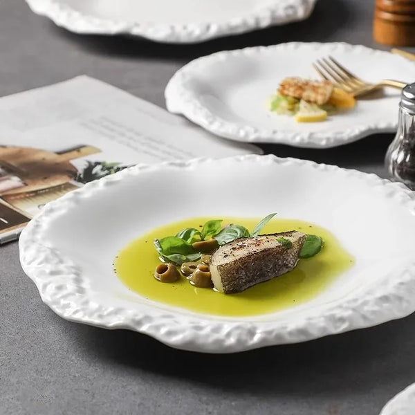 Rock-Edge Ceramic Flat Plate – Elegant Dining