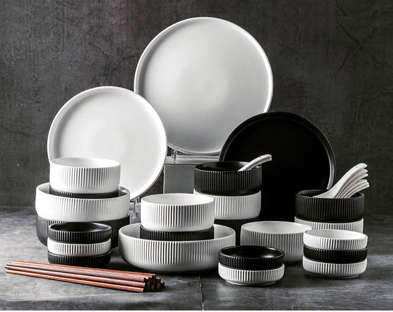 Nordic Matte Glazed Ceramic Dinnerware Set – Modern Elegance