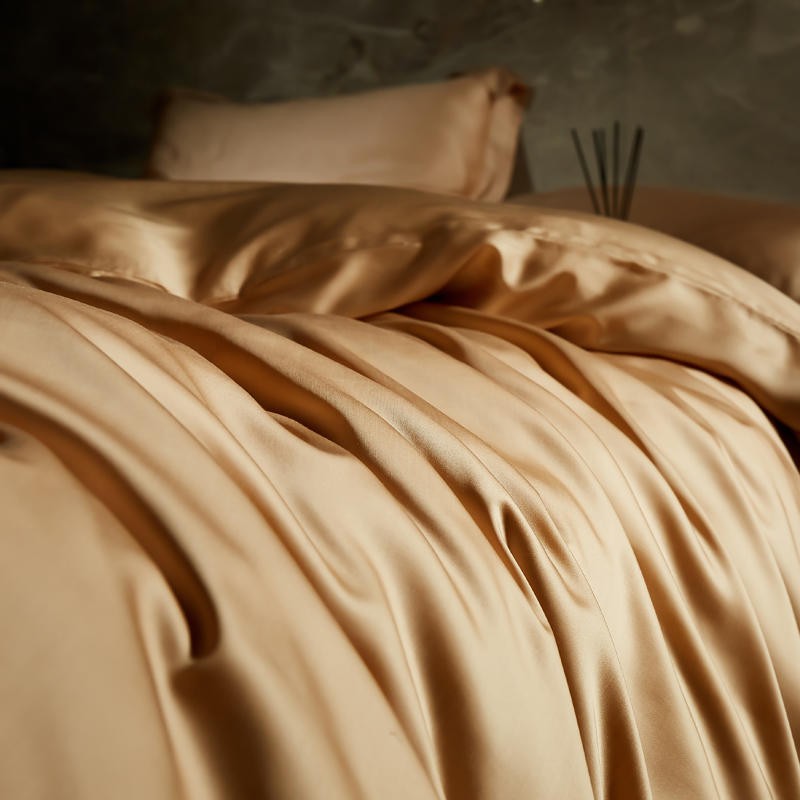 Light Golden Beige Eucalyptus Lyocell Silk Bedding Set – Soft, Cooling Duvet Cover, Sheet & Pillowcases | Full, Double, Queen, King