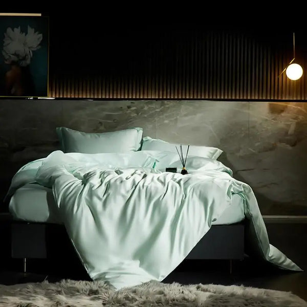 Mint Green Eucalyptus Lyocell Silk Bedding Set – Cooling Duvet Cover, Sheet & Pillowcases | Double, Queen, King, Family Sizes